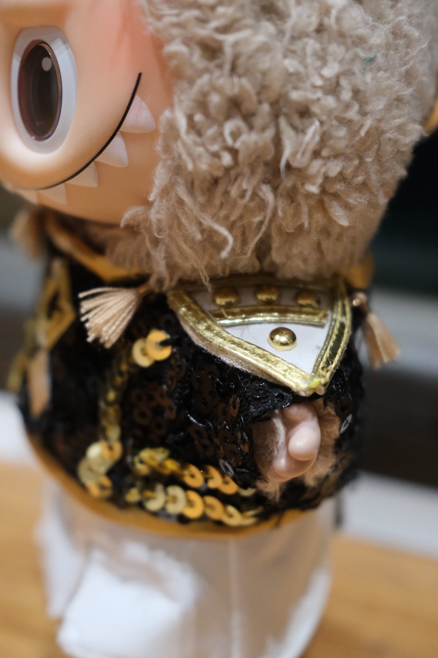 Kpop Demon Hunters Golden Zoey costome close up