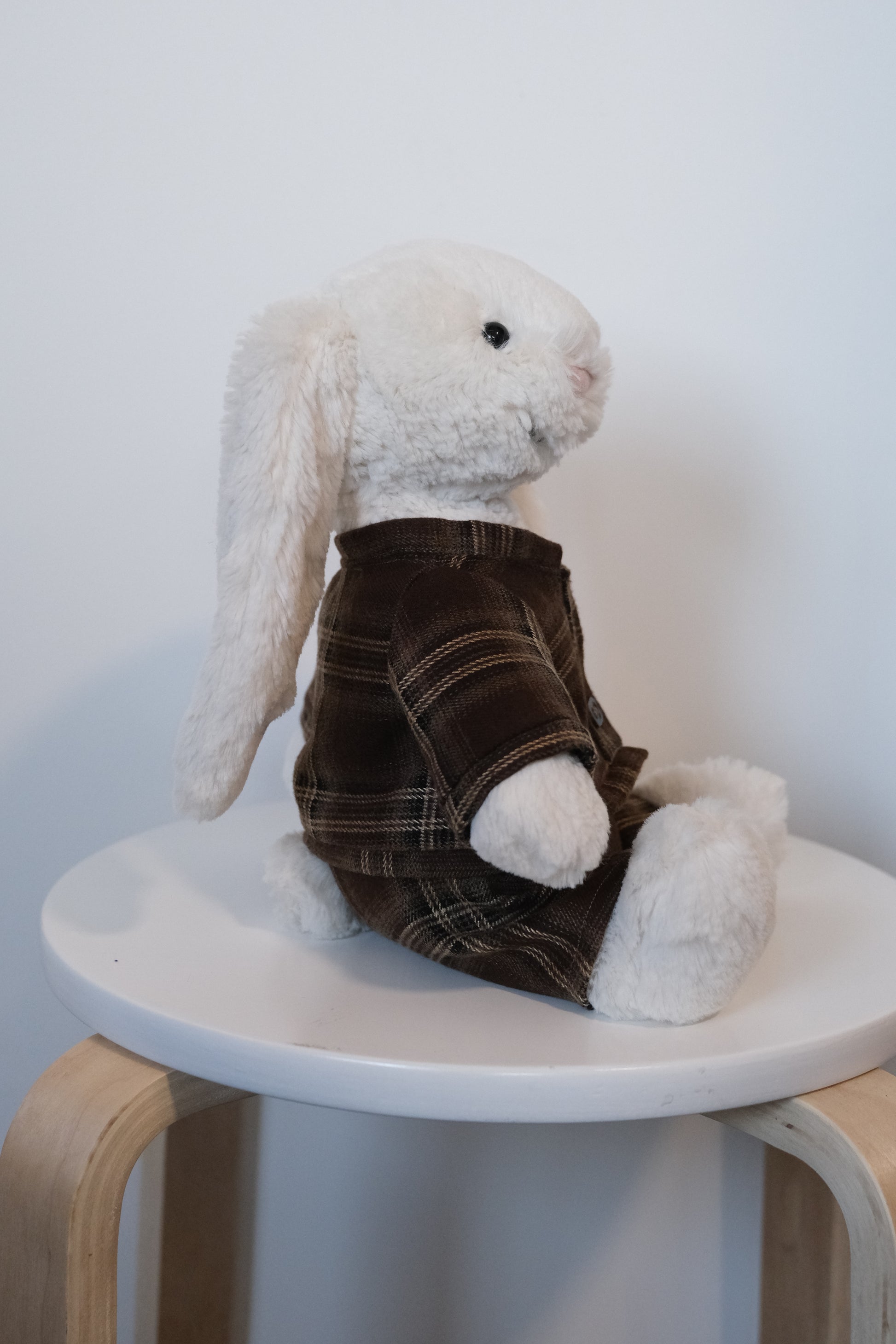 Side view of the tailored pants and jacket fit on a Medium Jellycat Bashful Bunny.