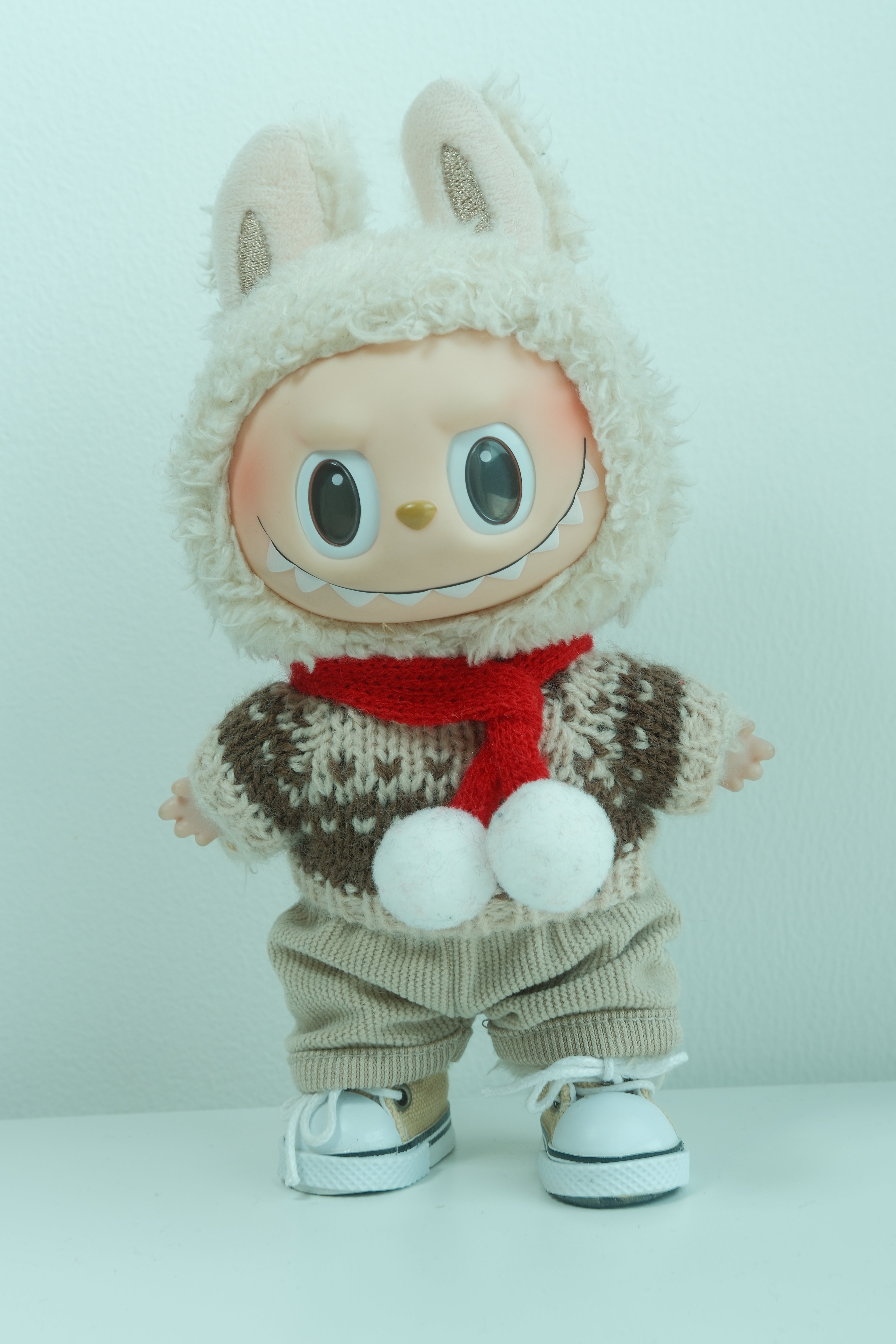 Labubu Clothes: Fair Isle Sweater, Pom-Pom Scarf & Cozy Cabin Set ...