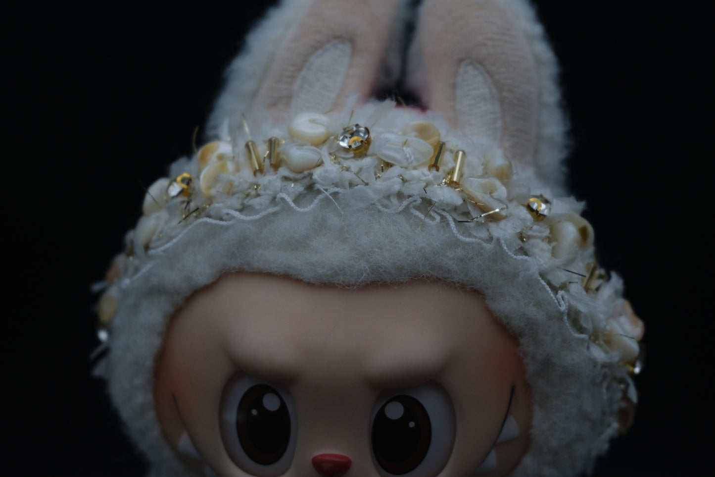 A_close_up_shot_focusing_on_the_headband